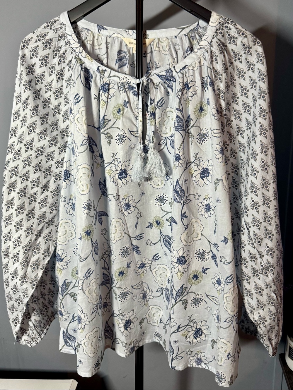NWT Lucky Brand XXL Floral Tassel Tie Blouse Blue White